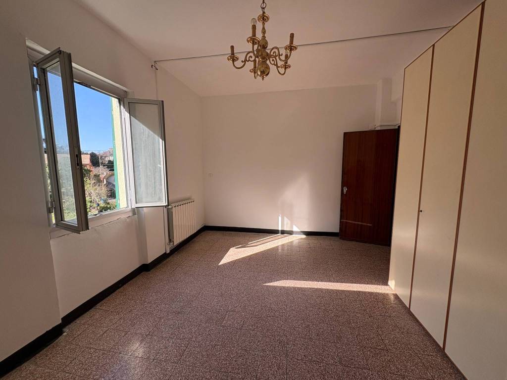 Appartamento a Genova in Via Origoni - Foto 2