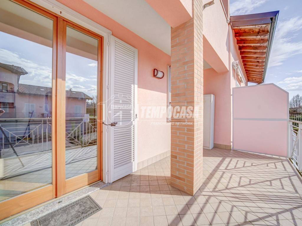 Appartamento a Albizzate in Via Francesco Petrarca - Foto 3