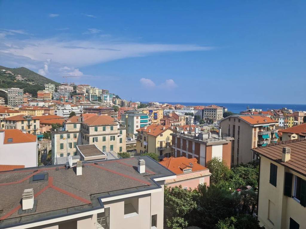 Appartamento a Varazze in Via San Francesco d'Assisi - Foto 3