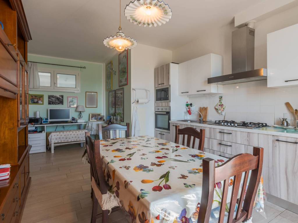 Appartamento a Pesaro in Via Della Quercia - Foto 2