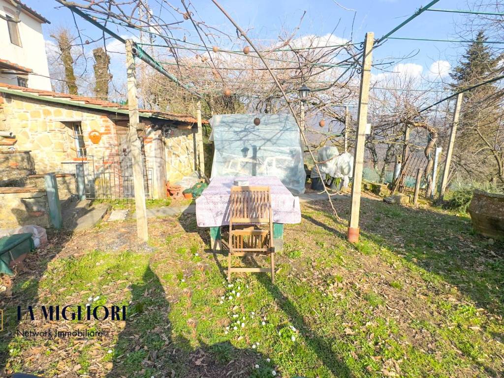 Casa indipendente a Pistoia in Via di Pallareccio, 11 - Foto 2