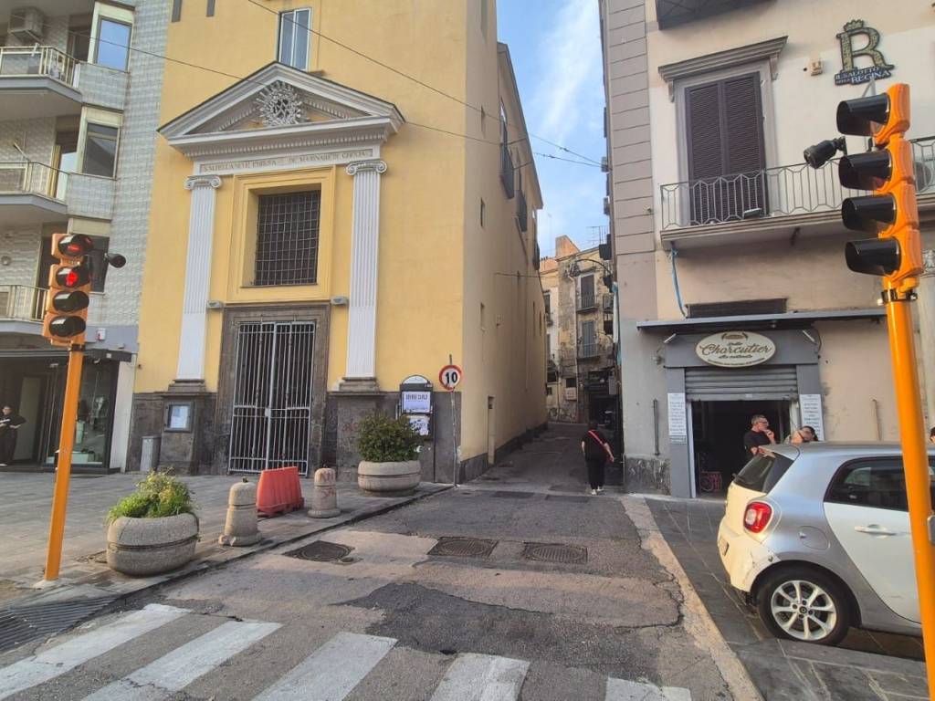 Appartamento a Napoli in Vico Santa Maria della Neve - Foto 2