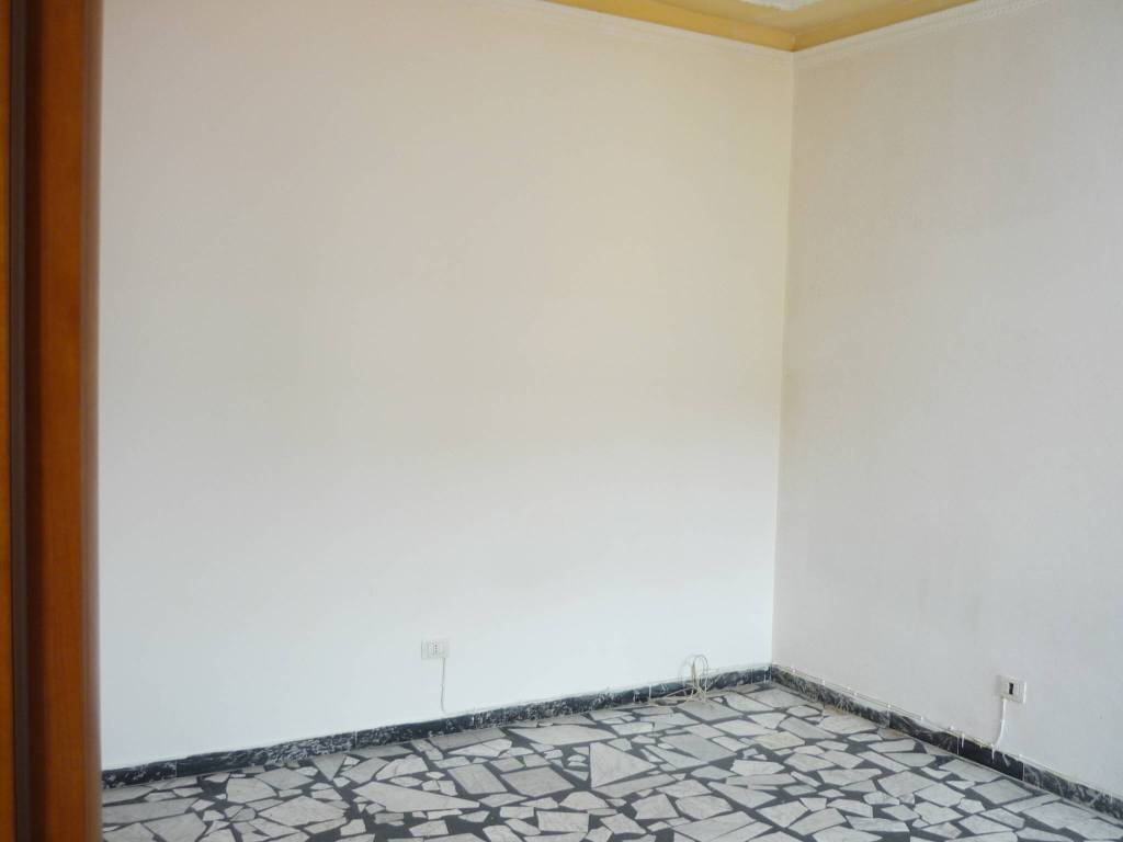 Appartamento a Crotone in Via Vittorio Veneto - Foto 3