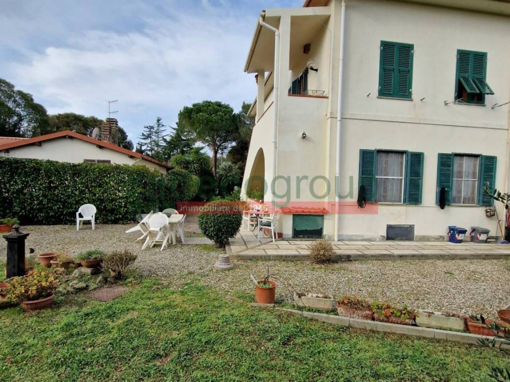 Villa a Livorno in Via della Padula, 293 - Foto 3