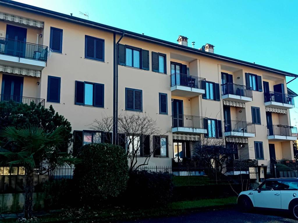 Appartamento a Cantù in Via Guido Brighi - Foto 2