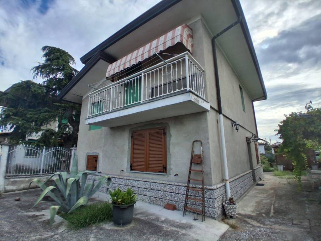 Villa a Porto viro in Via Monti d'Oro - Foto 2