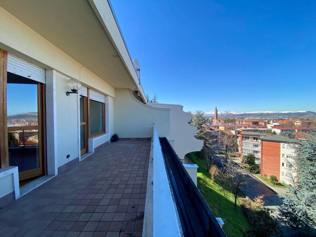Appartamento a Alba in Via Giuseppe Miroglio, 13 - Foto 3
