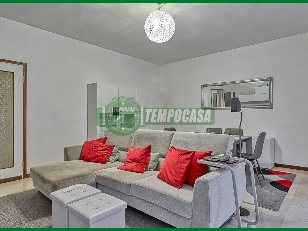 Appartamento a Varese in Via Paolo Maspero - Foto 2