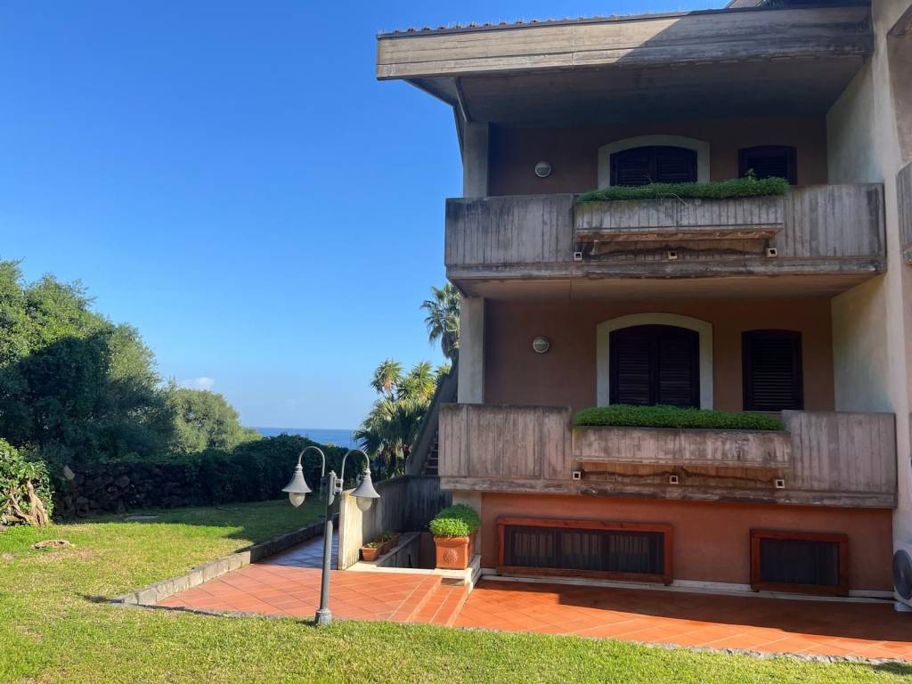 Villa a Acireale in Via dei Maceratoi - Foto 1