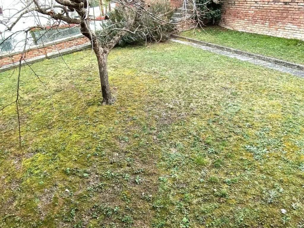 Casa indipendente a Teramo in Frazione Rocciano - Foto 4