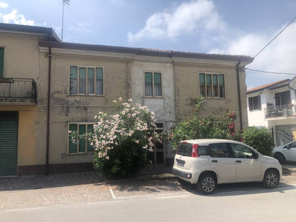 Palazzo / stabile a Corbola in CORBOLA Via P. Nenni, 0 - Foto 2