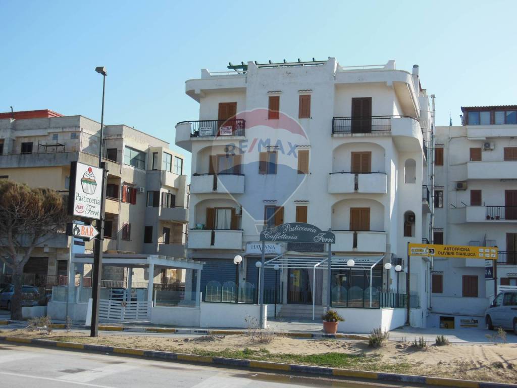 Box / garage a Vieste in Via Einaudi, 4 - Foto 3