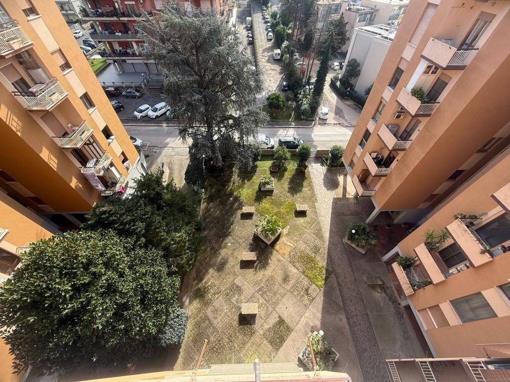 Attico / mansarda a Aprilia in Via Sabotino - Foto 4