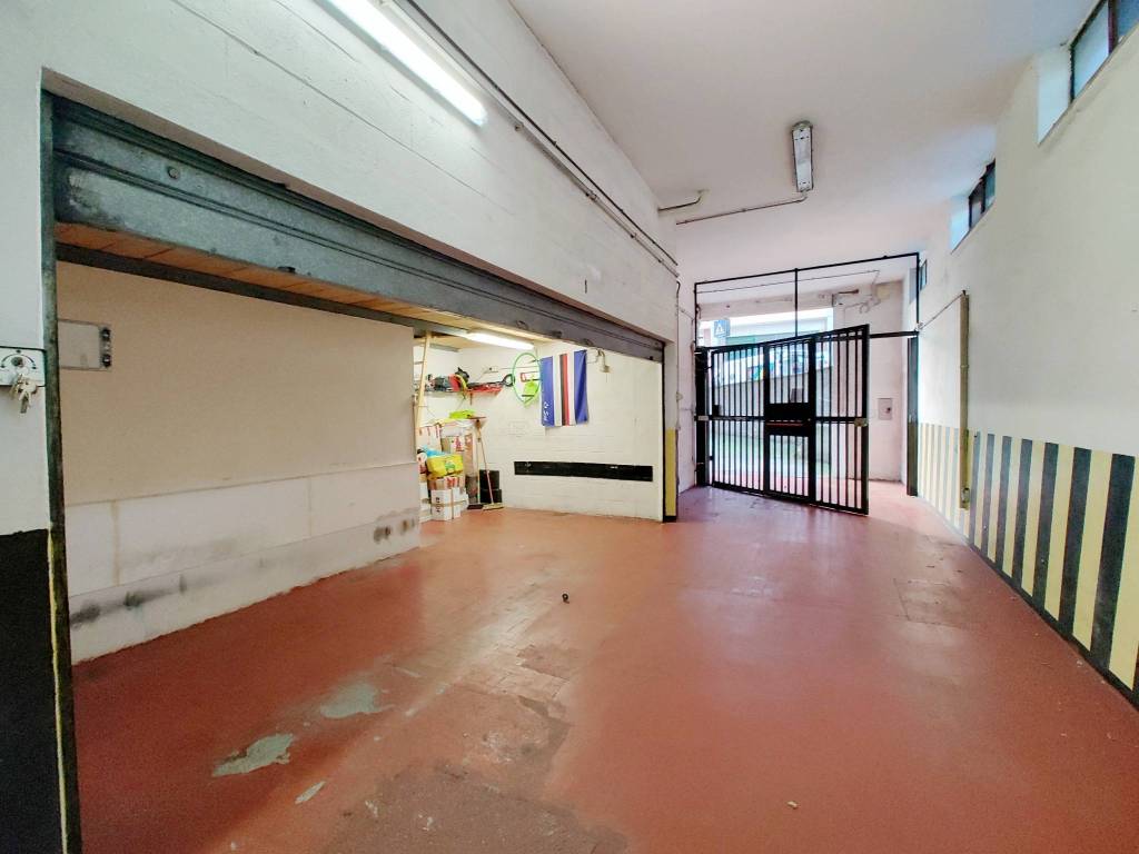 Box / garage a Genova in Via Bartolomeo Carrea - Foto 3