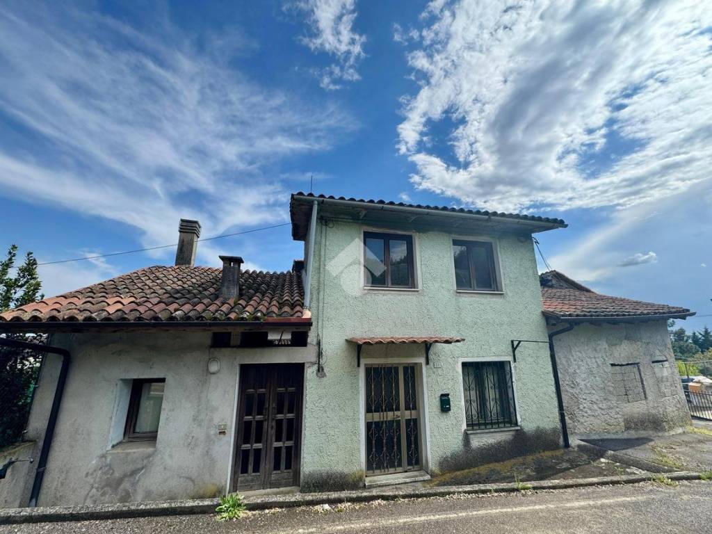 Casa indipendente a Pianezze in Via Creazzo, 24 - Foto 2