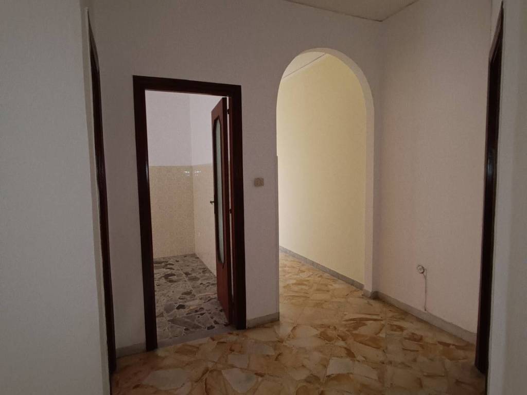 Appartamento a Lagonegro in Via Cristoforo Colombo - Foto 5