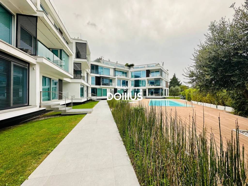 Appartamento a Padenghe sul garda in Via Catullo Lido Di Lonato - Foto 3
