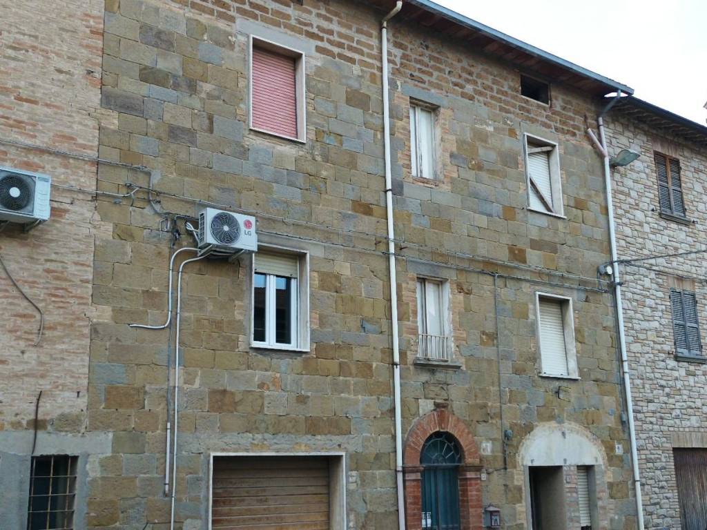 Casa indipendente a Assisi in Via Adelmo Canini - Foto 4
