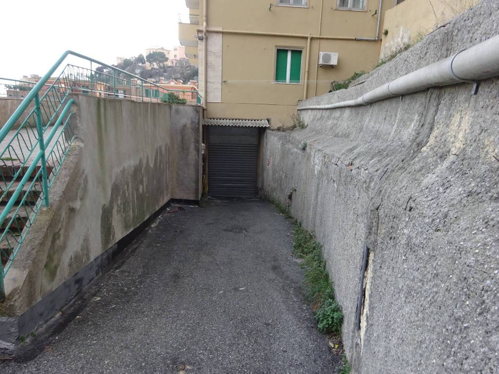 Box / garage a Genova in Via Bologna, 6 - Foto 2