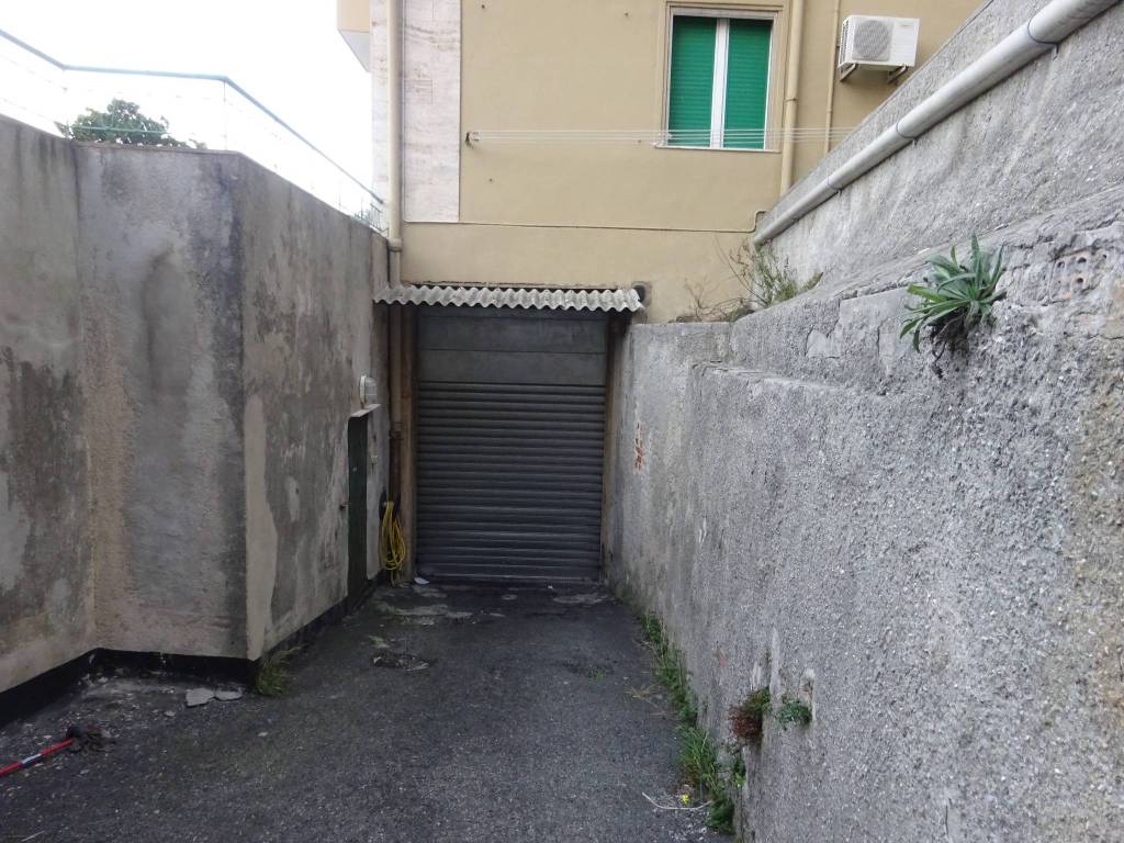 Box / garage a Genova in Via Bologna, 6 - Foto 4