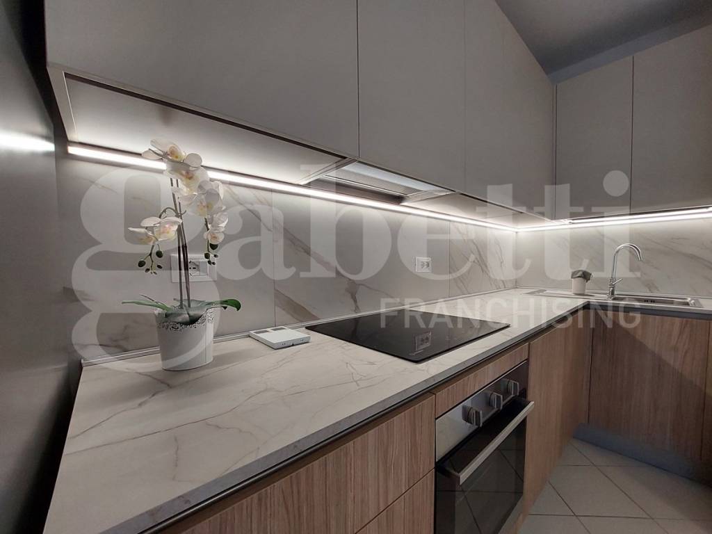 Appartamento a Alba adriatica in Via Ercole Falò, 25 - Foto 3