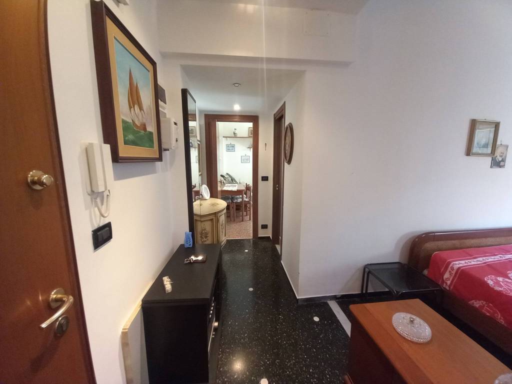 Appartamento a Genova in Via Antonio Burlando - Foto 2