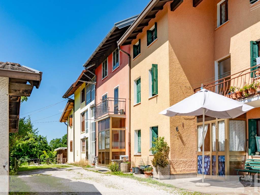 Casa indipendente a Belluno in Via Giazzoi, 48 - Foto 3
