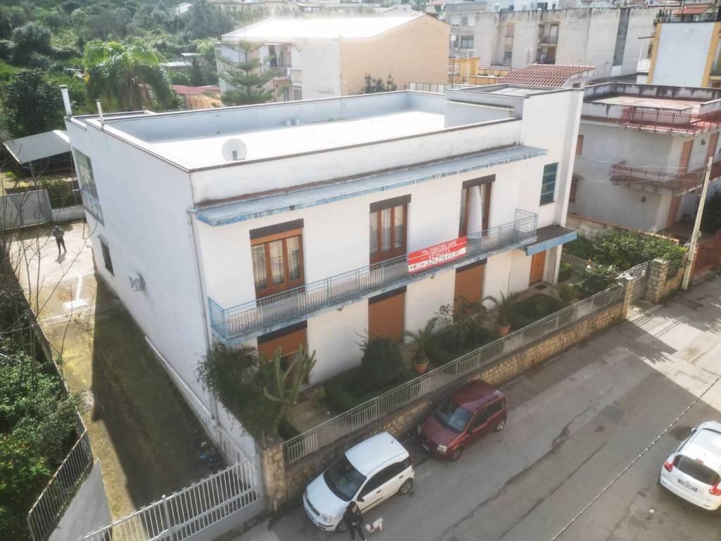 Appartamento a Palermo in Via Falsomiele, 126 - Foto 2