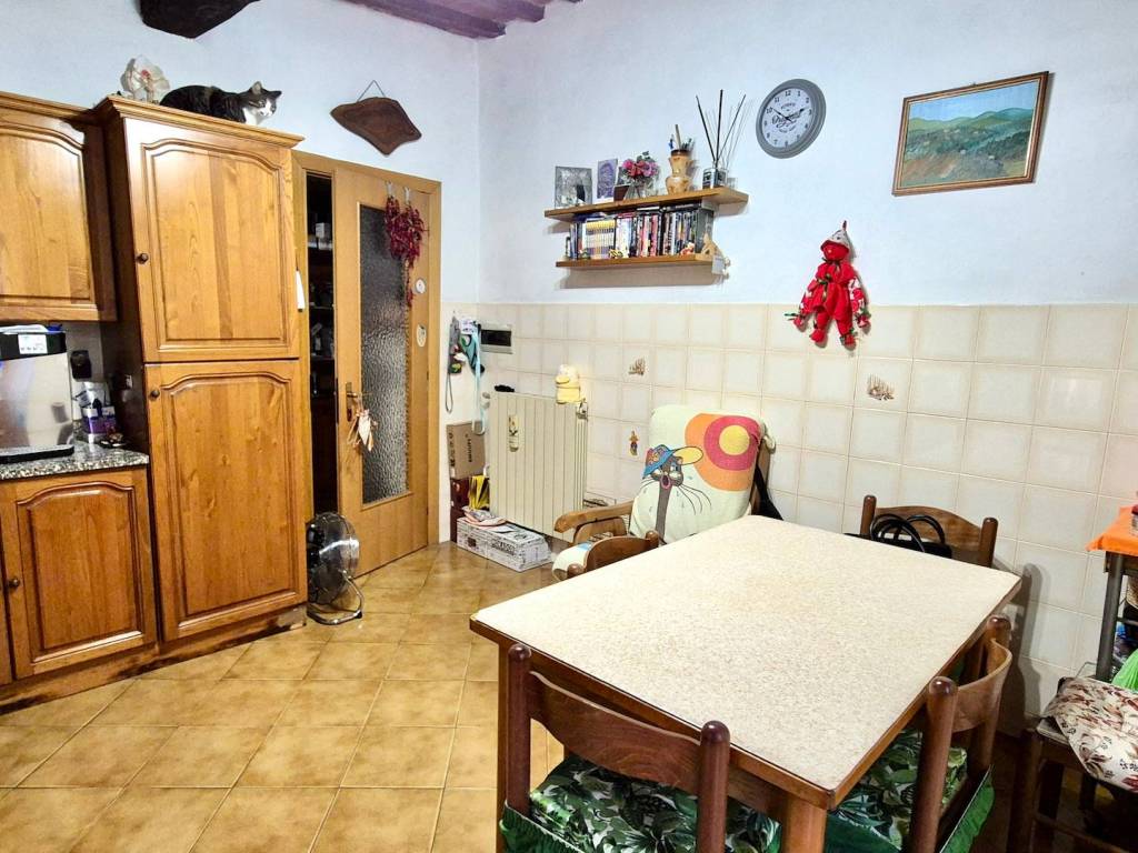 Appartamento a Montevarchi in Via Roma - Foto 2