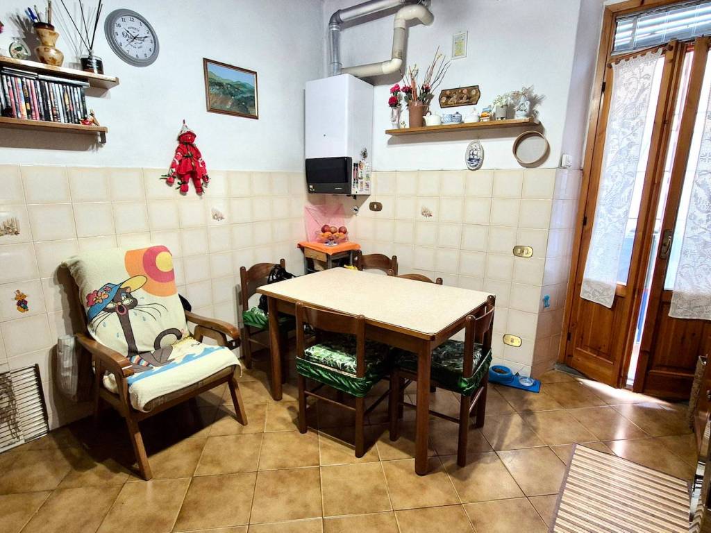 Appartamento a Montevarchi in Via Roma - Foto 3
