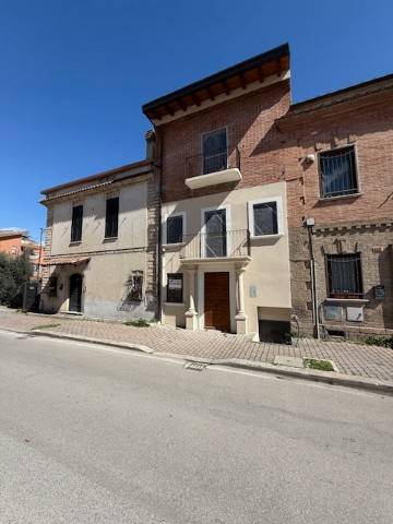 Casa indipendente a Ferentino in Viale Guglielmo Marconi - Foto 2