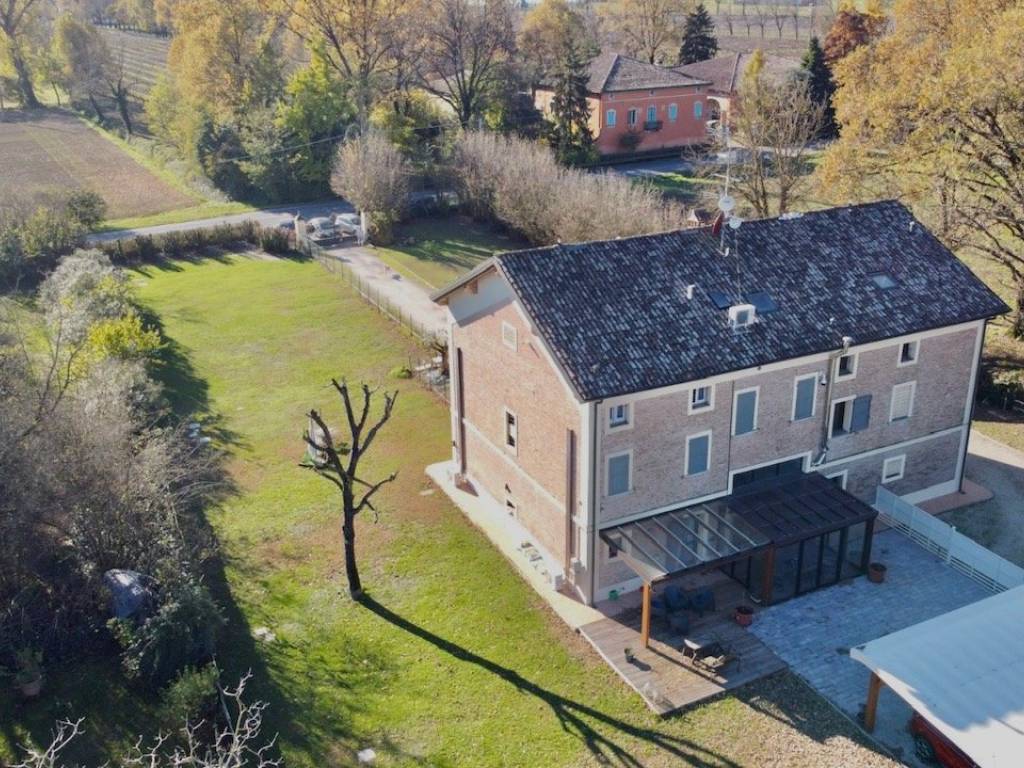 Casa indipendente a San martino in rio in Via Stradone - Foto 3