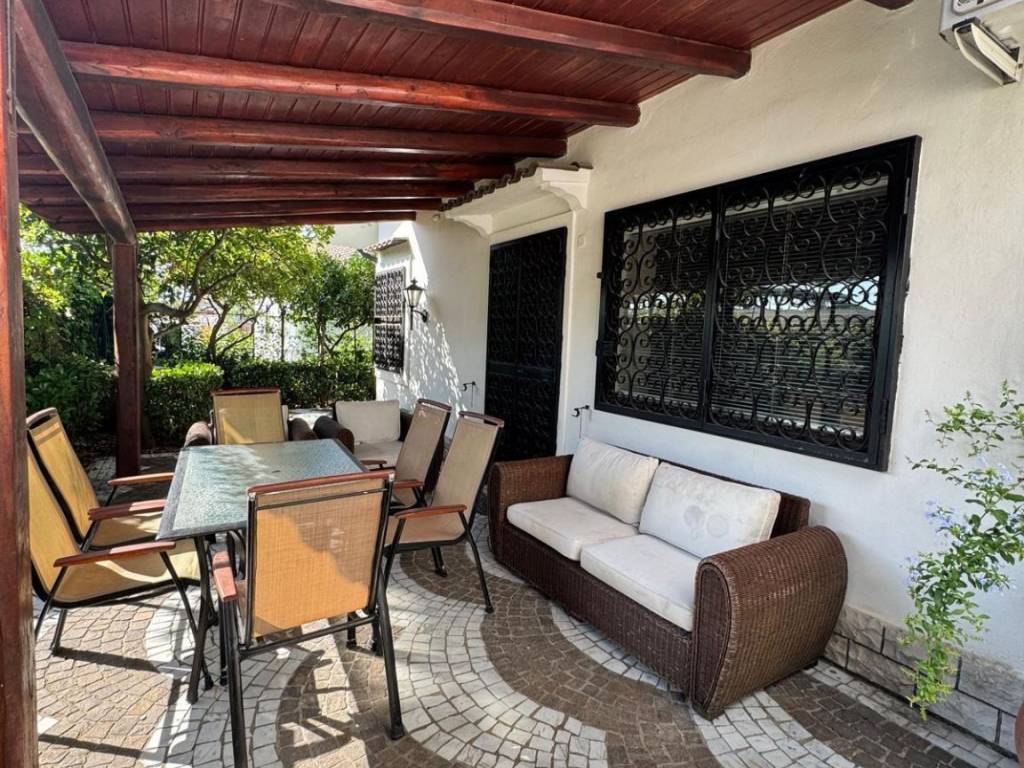 Villa a Terracina in Strada Provinciale Badino, 29 - Foto 2