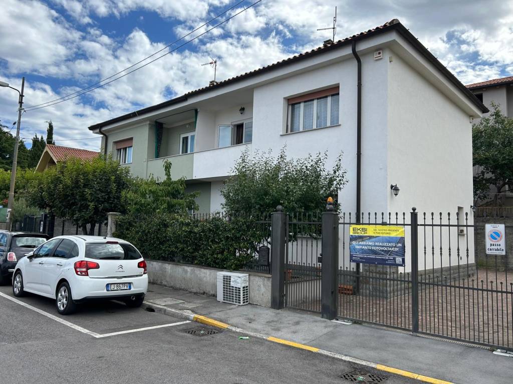 Villetta a schiera a Trieste in Via Umberto Felluga, 10 - Foto 4