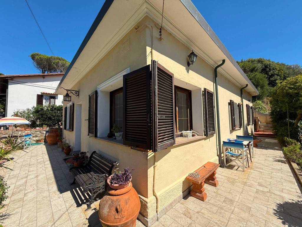 Villa a Rosignano marittimo in Via Aurelia, 738 - Foto 3