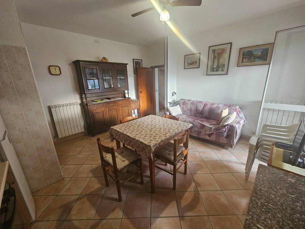 Appartamento a Comacchio in Viale Giacomo Leopardi - Foto 2