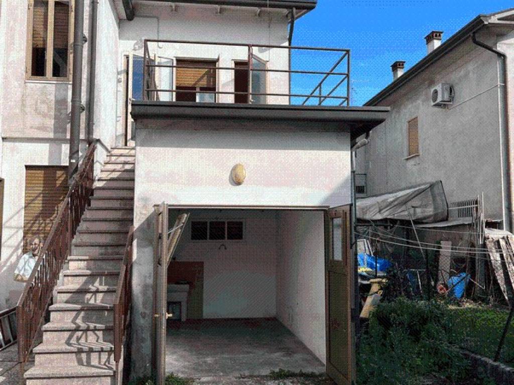 Appartamento a Vittorio veneto in Via Arnaldo Fusinato - Foto 2