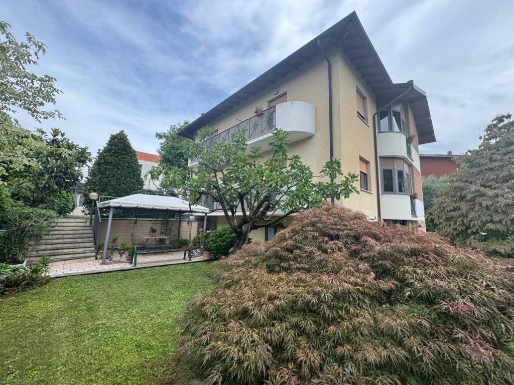 Villa a Induno olona in Via Patrioti, 22 - Foto 3