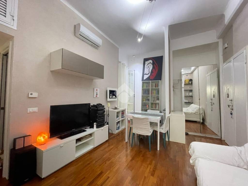 Appartamento a Genova in Via Filippo Casoni - Foto 2