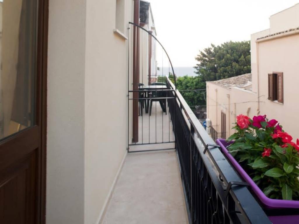 Casa indipendente a Castellammare del golfo in Via Alcide De Gasperi - Foto 2
