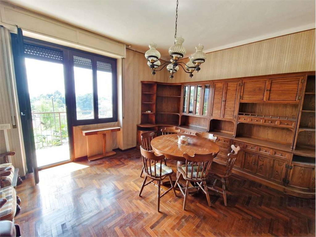 Appartamento a Gavirate in Via Morelli, 31 - Foto 3