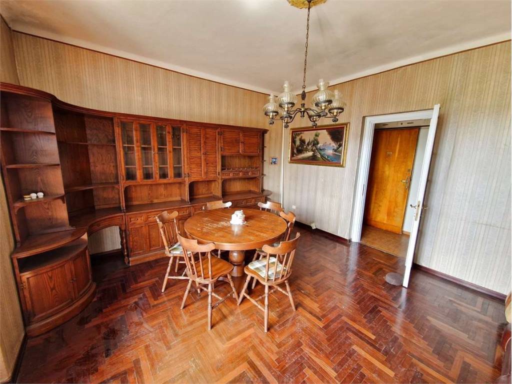 Appartamento a Gavirate in Via Morelli, 31 - Foto 5