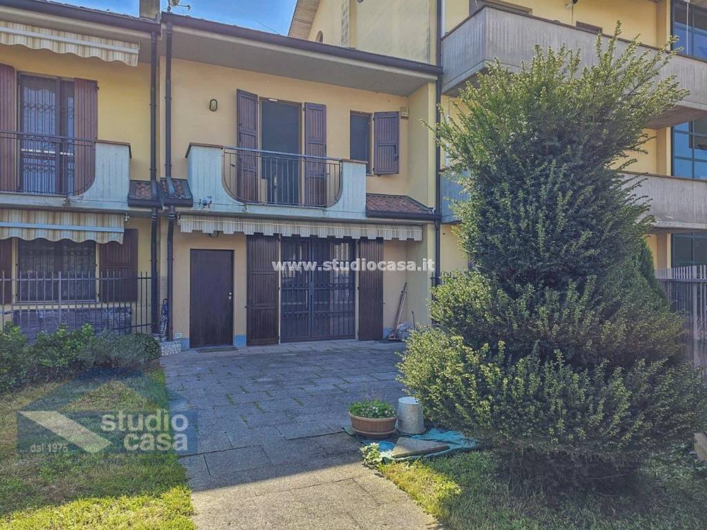 Villetta a schiera a Cavenago d'adda in VIA ARIALDO, 9 - Foto 2