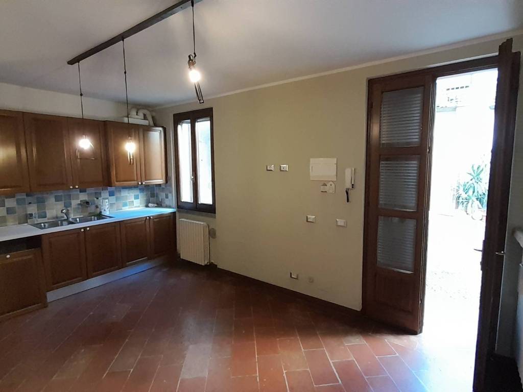 Appartamento a Crema in Via Vincenzo Civerchi - Foto 2