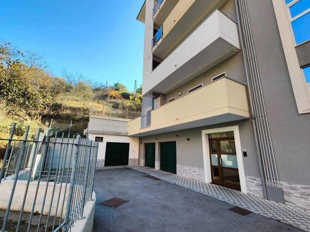 Appartamento a Potenza in Via Aldo Capitini, 32 - Foto 2