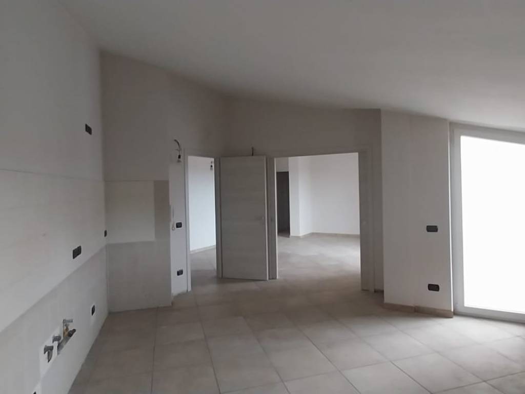 Attico / mansarda a Villa di briano in Via Nino Rota - Foto 2