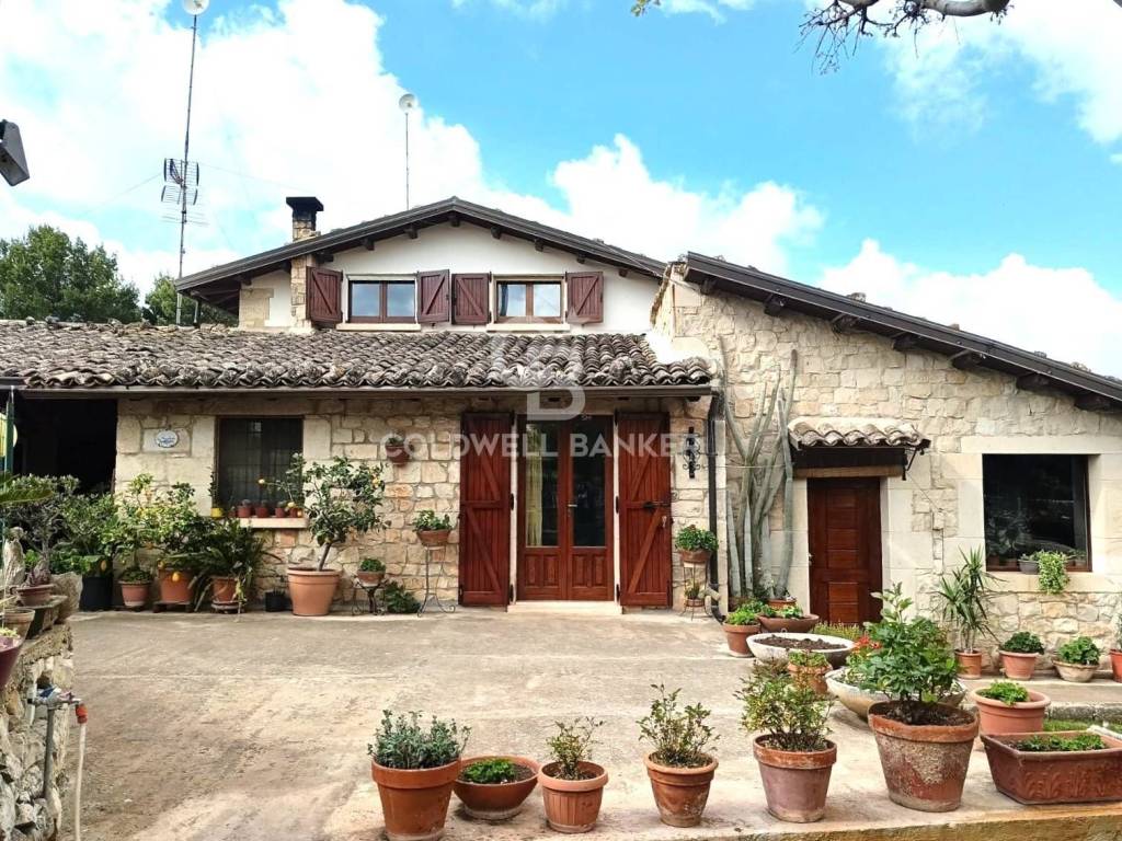 Casa indipendente a Modica in Via Vanella 74 - Foto 3