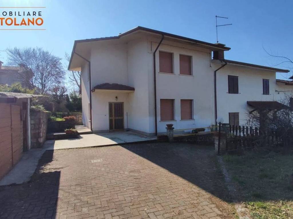 Villa a Fogliano redipuglia in Via Ulivi - Foto 2