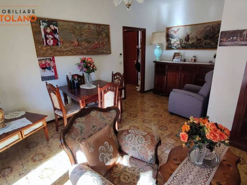 Appartamento a Monfalcone in Via Giuseppe Parini, 9 - Foto 3