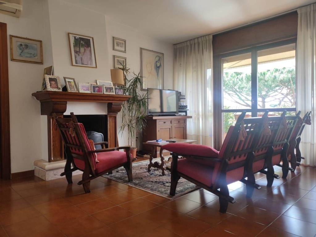 Appartamento a Camaiore in Via Sette Lecci - Foto 3